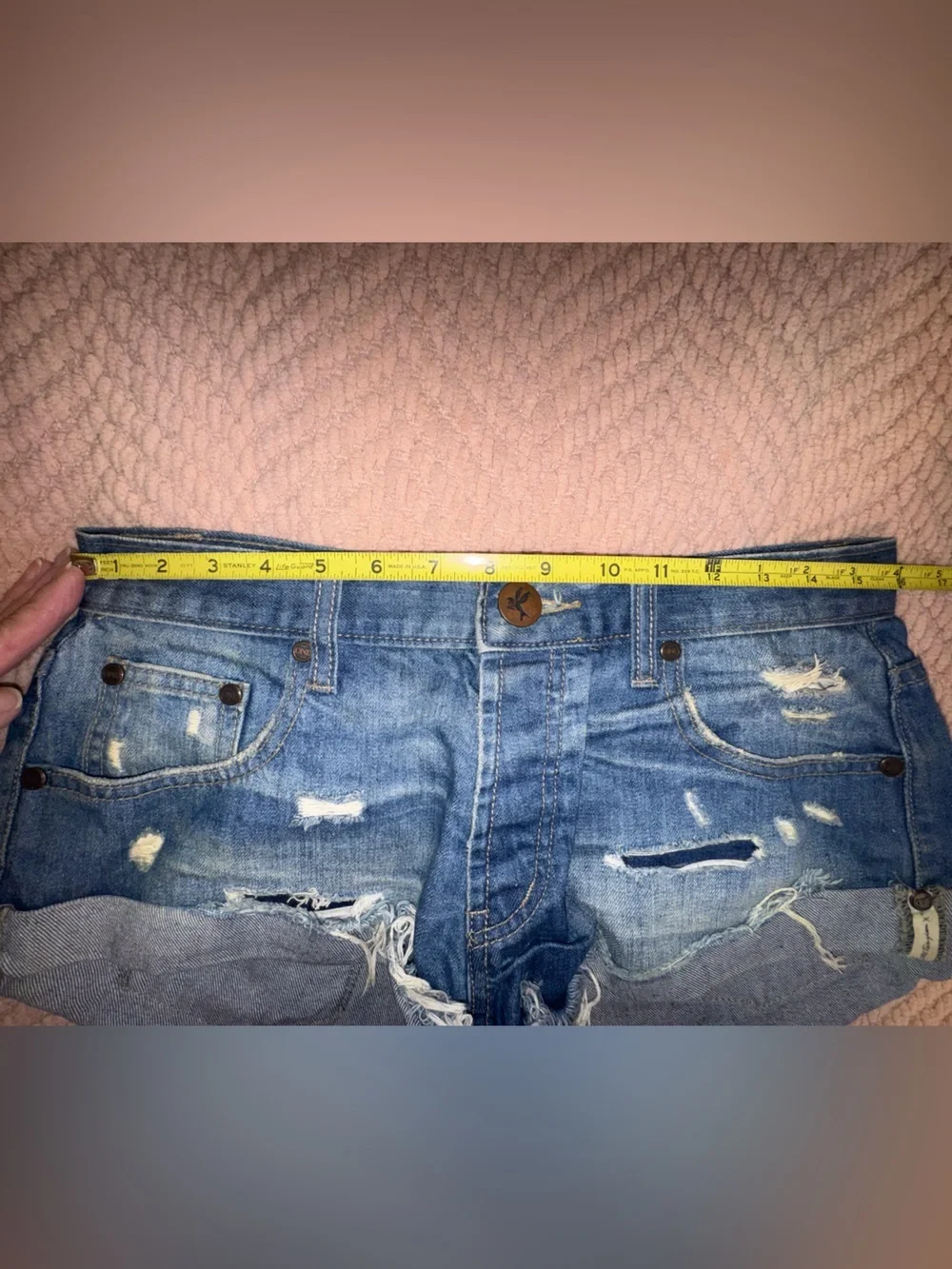 One Teaspoon Bandits Blue Cult Denim Shorts Distressed Cuffed Size 27 EUC